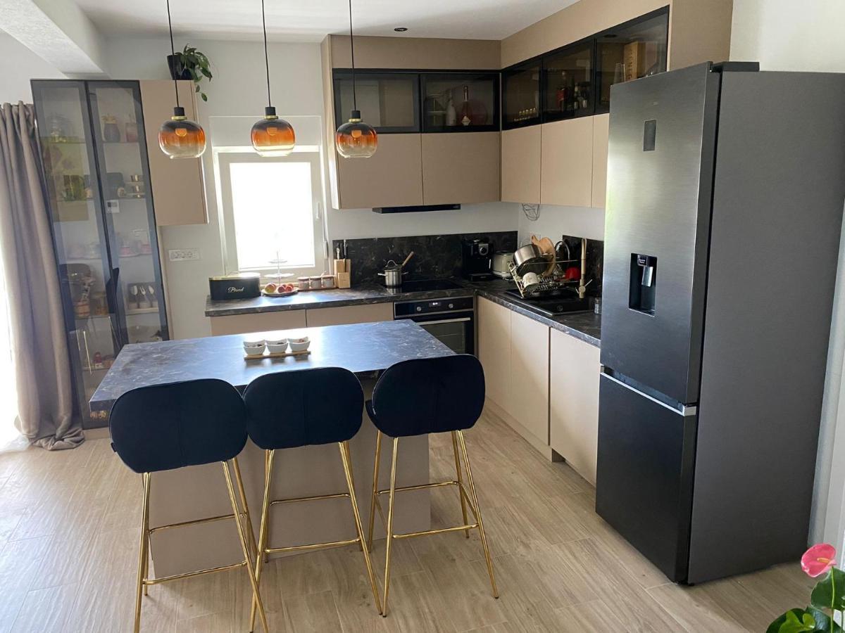 M&M Spalato Residence Солин Екстериор снимка